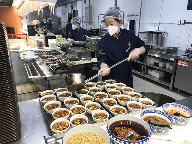 封闭式人群市场制约行业发展？团餐企业需改进传统质量观