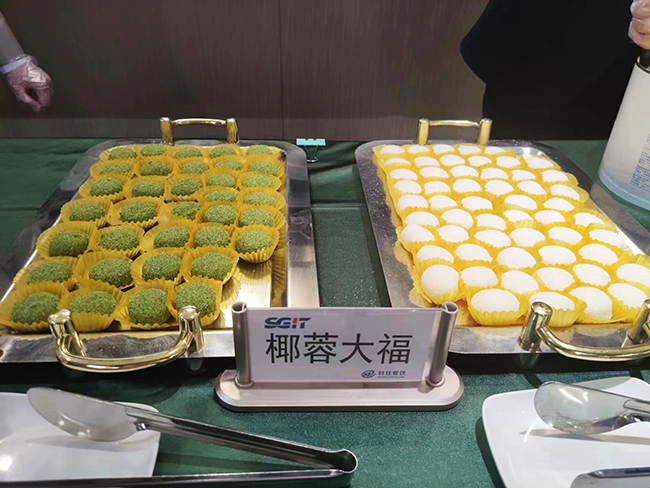 建国快餐企业举办“浓情三月，甜蜜加倍”甜品制作活动